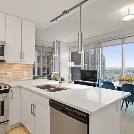 Stylish Downtown Condos By Globalstay คาลการี ภายนอก รูปภาพ